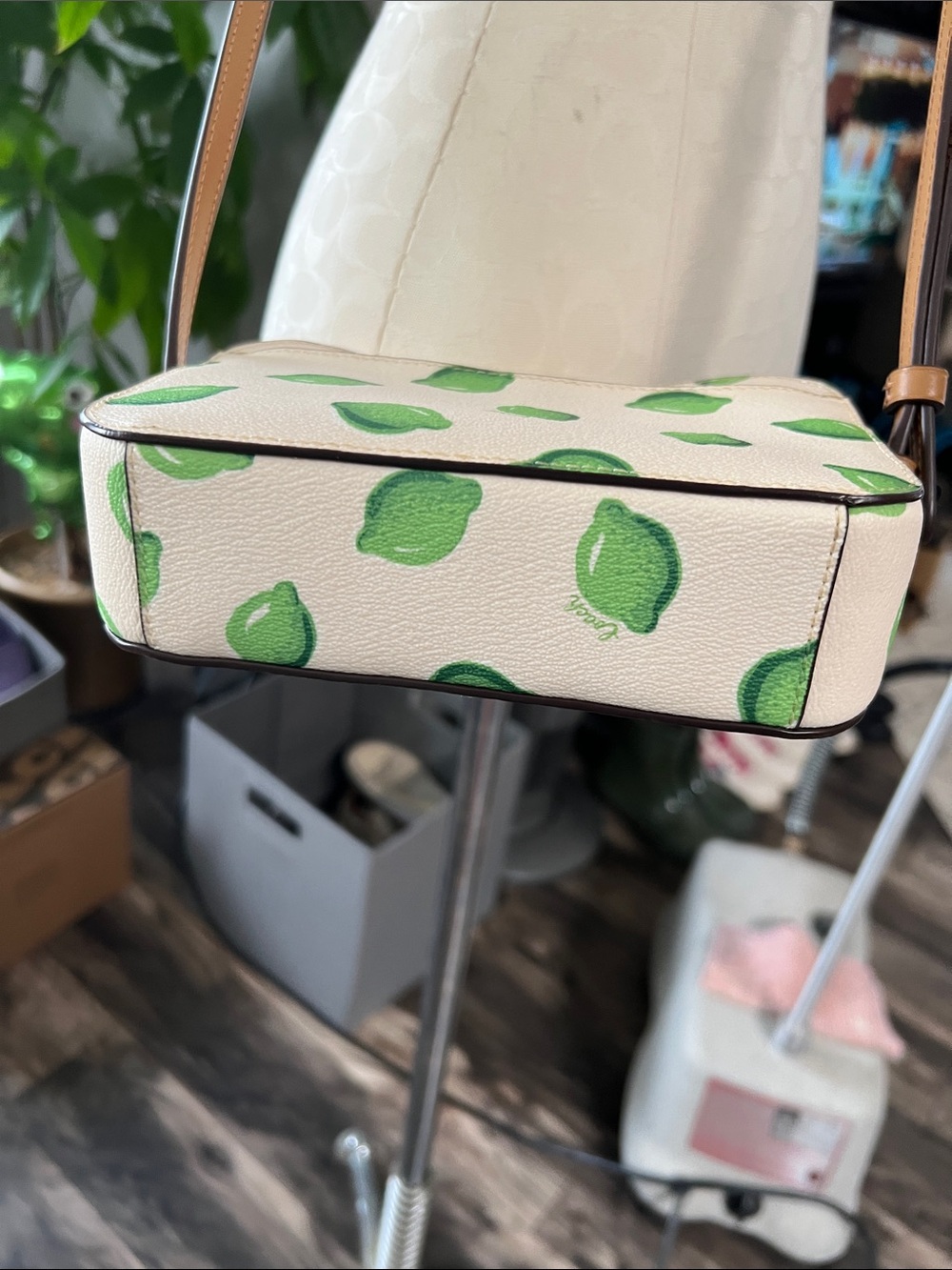 Coach Jamie crossbody with Limes - Picture 4 of 5